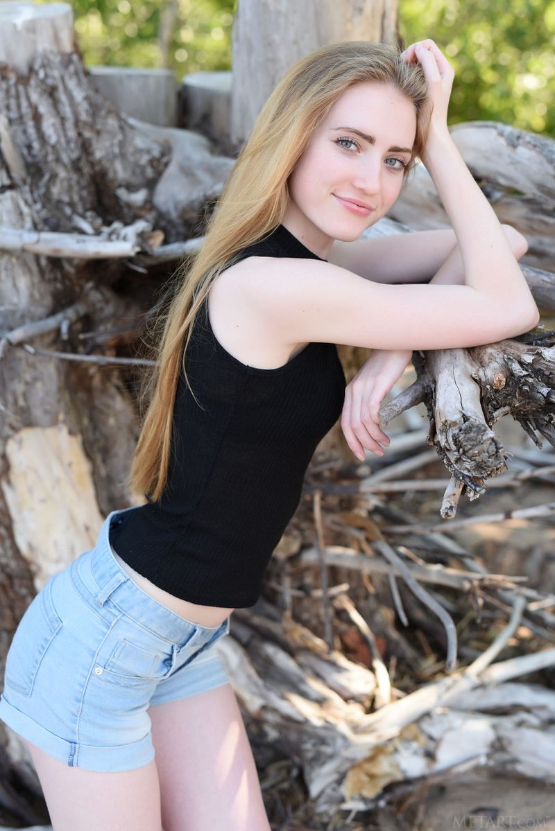 Валерия, 25 лет, 0 размер груди